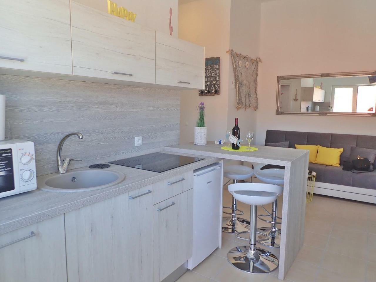 Apartment Ela Enjoy Breathtaking Seaview 셀리네 외부 사진