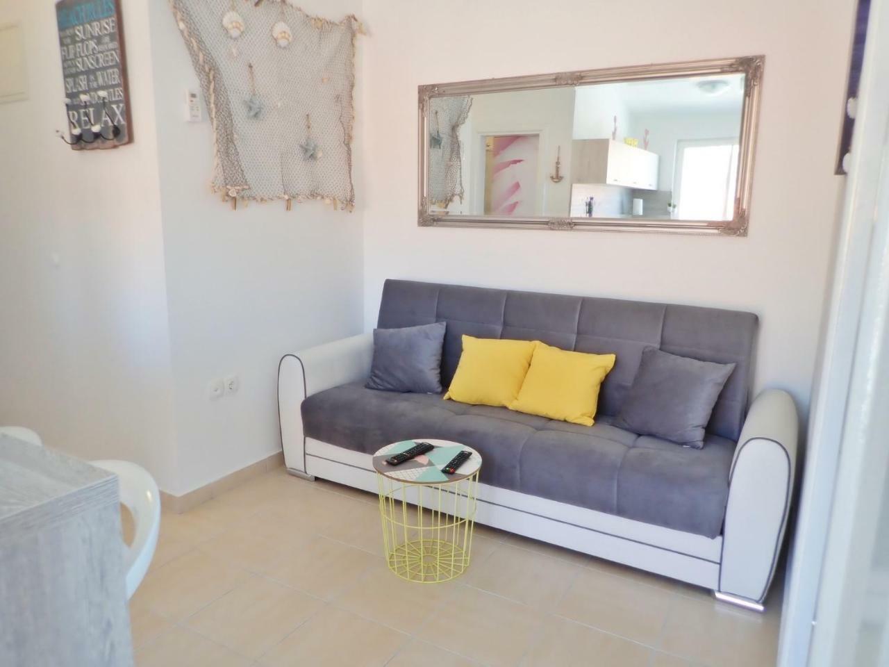Apartment Ela Enjoy Breathtaking Seaview 셀리네 외부 사진