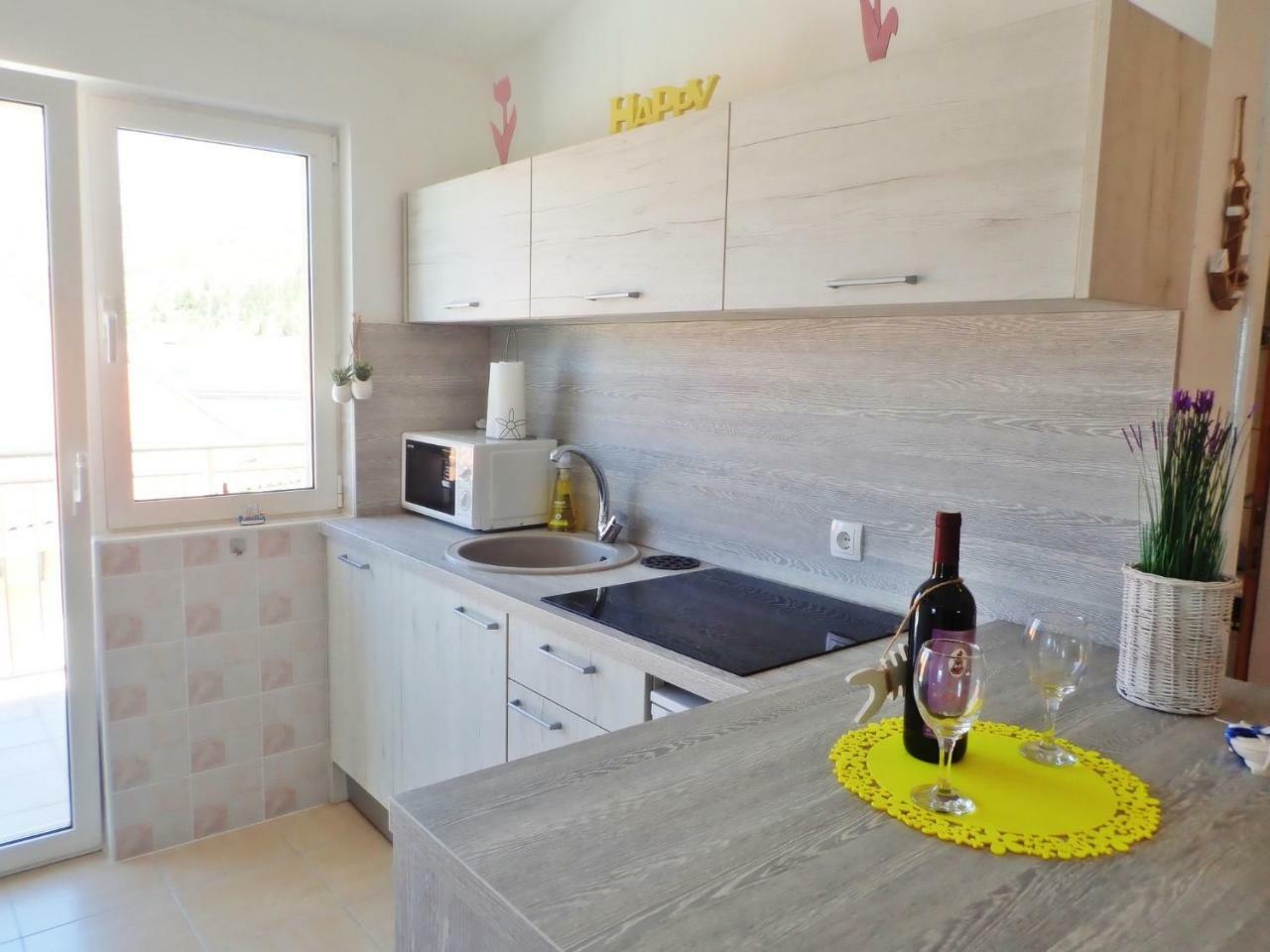 Apartment Ela Enjoy Breathtaking Seaview 셀리네 외부 사진